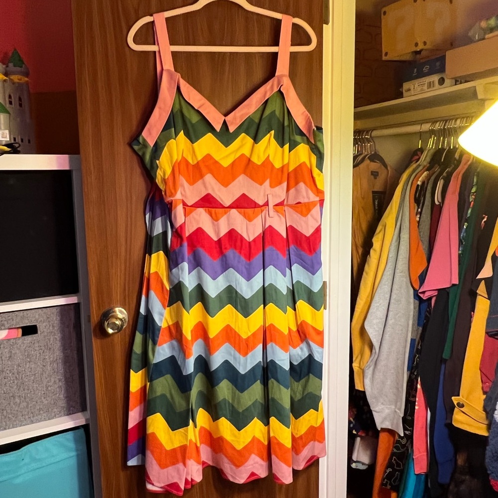 Collectif Dorothy Rainbow Chevron swing dress, size 20, NWT